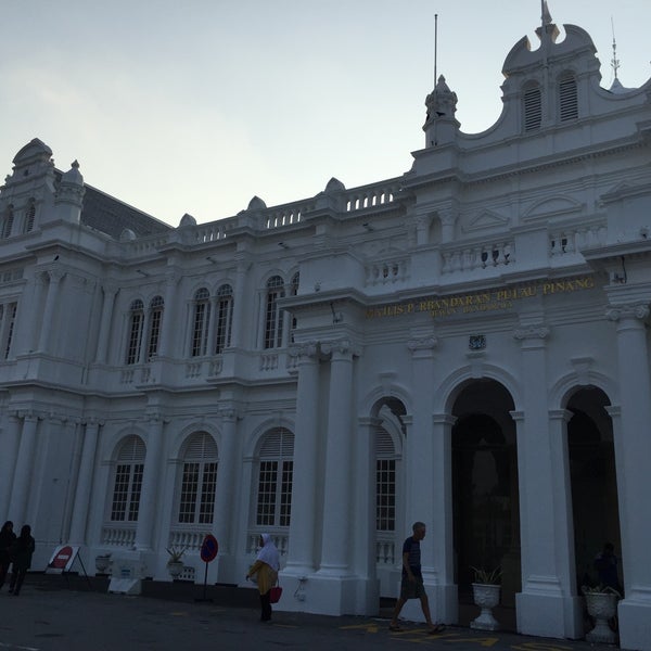 Photos at Majlis Perbandaran Pulau Pinang, Bahagian Perlesenan - 1 