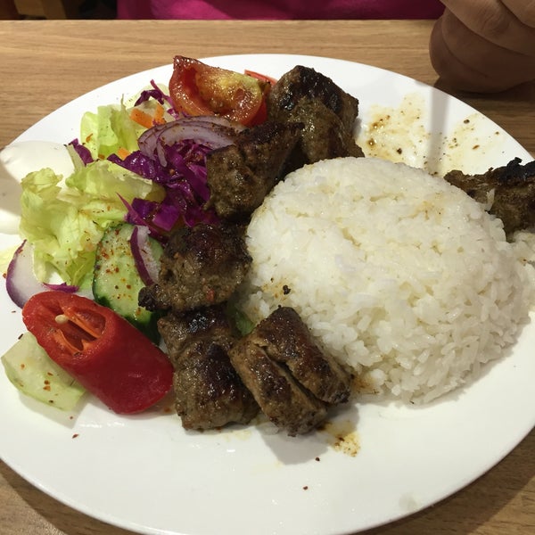 9/27/2016에 Palestine H.님이 Istanbul Turkish Grills and Kebabs에서 찍은 사진