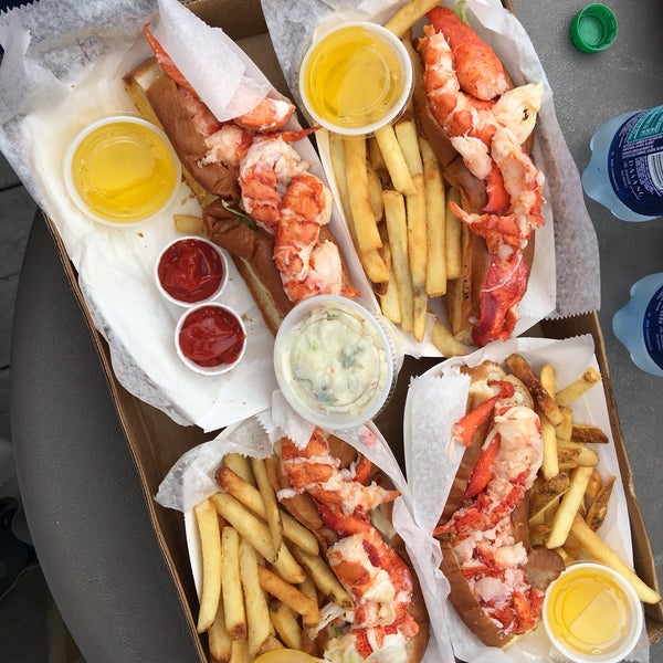 Get the two lobster roll combo, they are pretty tasty!