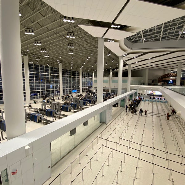 Foto tirada no(a) Aeroporto Internacional de Nova Orleães Louis Armstrong (MSY) por Josh R. em 12/18/2019