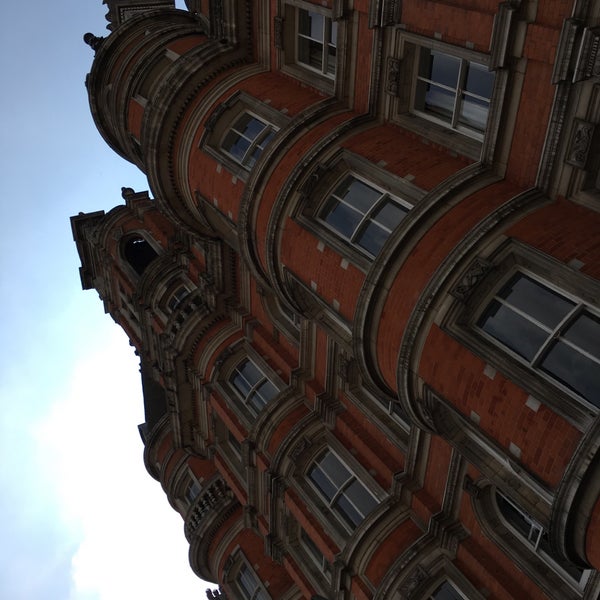 Founders Building Founder's Building - Royal Holloway, University of London