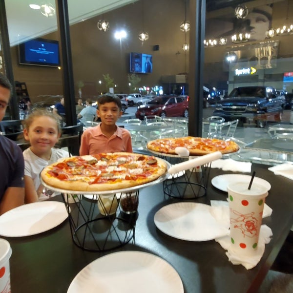 Stefanos pizza 2024