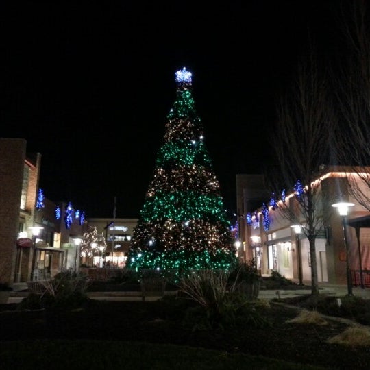 Photo taken at The Promenade Bolingbrook by Anthony P. on 11/16/2012