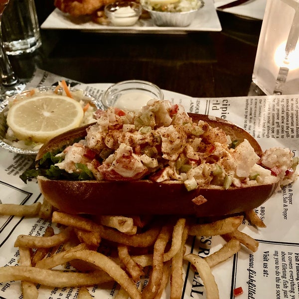 Zee Grill Davisville Toronto, ON