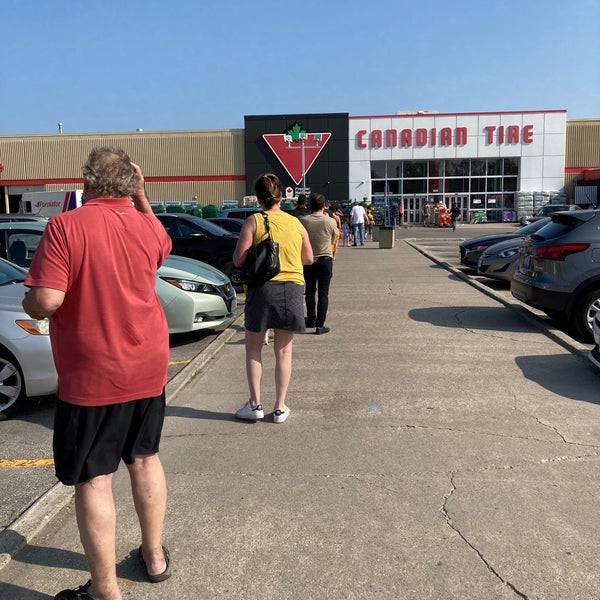 Canadian Tire Auto Service Centre Automotive Repair Shop in Toronto