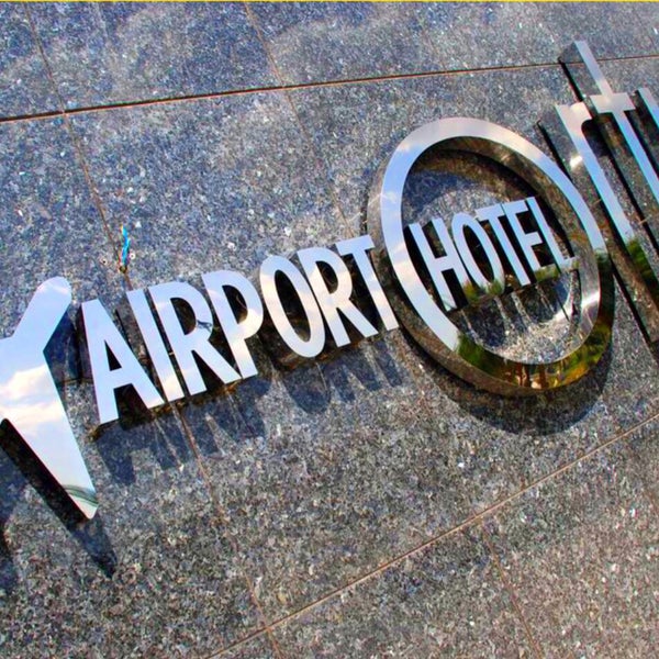 Foto tirada no(a) Orty Hotel Airport İzmir por Necati Ü. em 11/27/2016