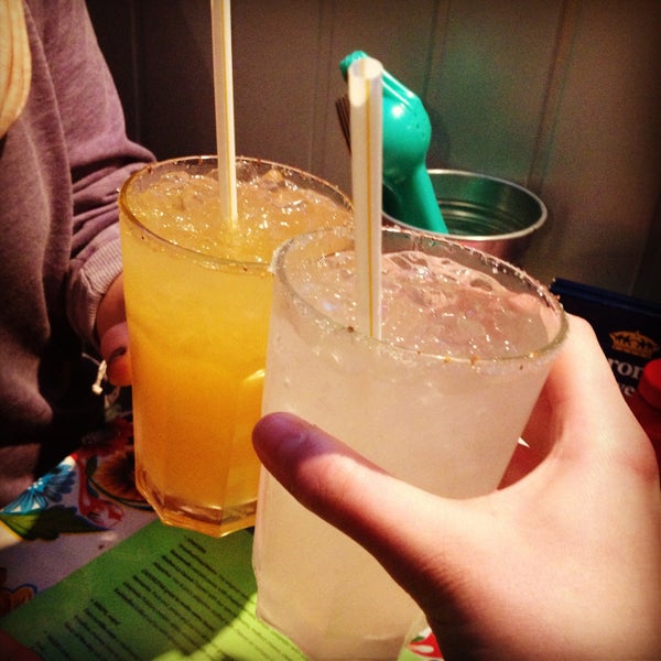 Cozy little place with a great atmosphere, friendly service, and delicious Mexican food! Get a margarita!