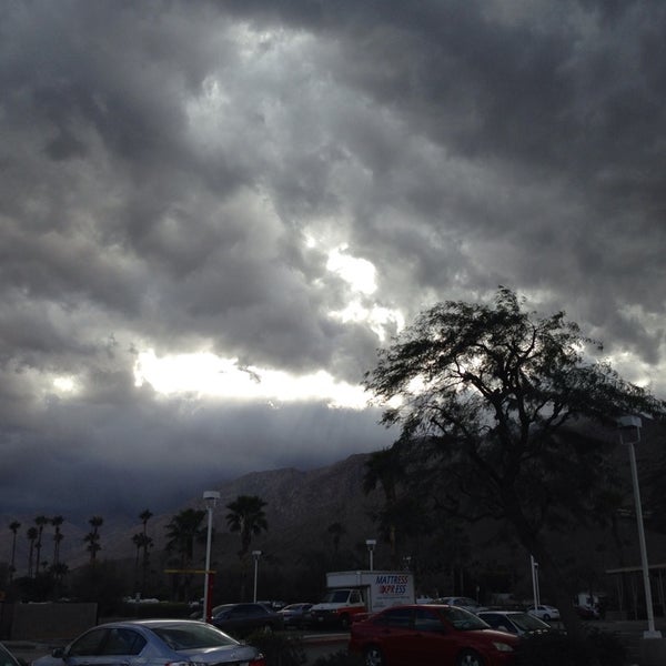 Tsunami Laundromat Baristo Palm Springs, CA