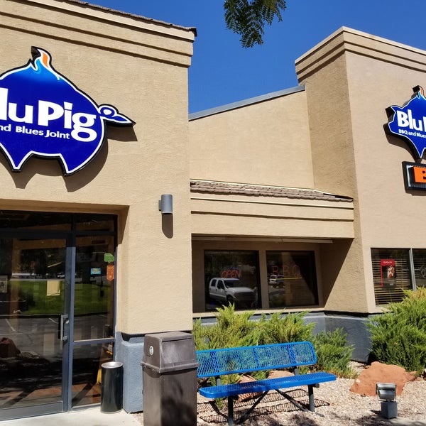 2/25/2018에 The Blu Pig &amp; Blu Bar님이 The Blu Pig &amp; Blu Bar에서 찍은 사진