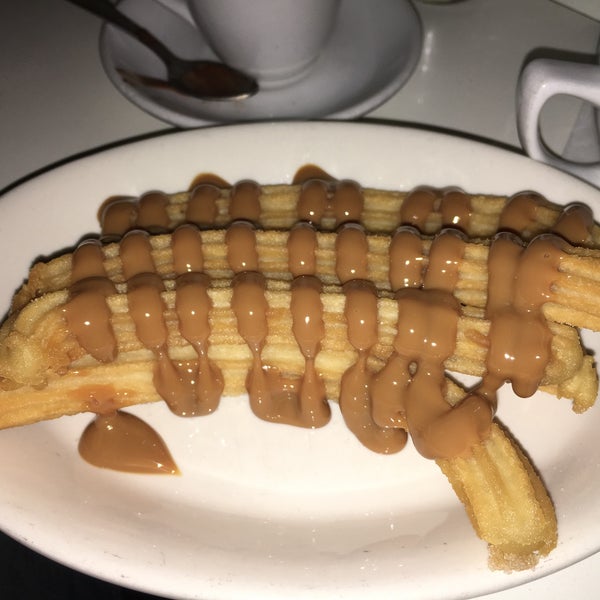 Try their churros largos with dulce de Leche , it's heavenly if you are a sweet lover 😀