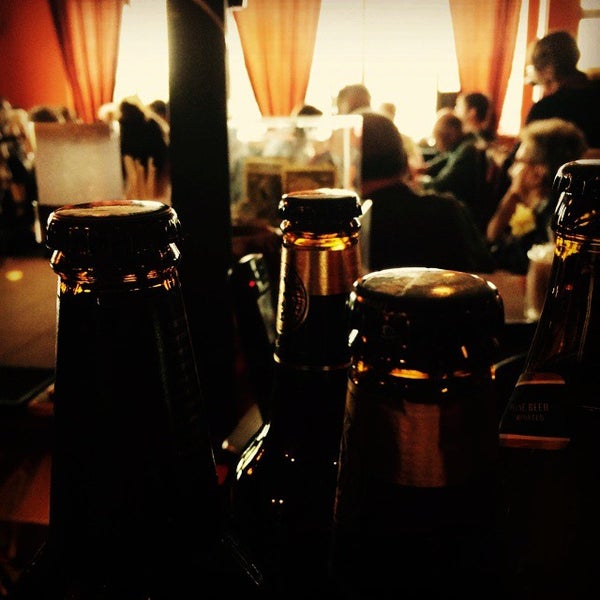 5/14/2015에 Alan R.님이 Cracovia Polish Restaurant and Bar에서 찍은 사진