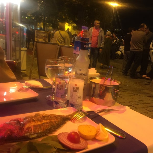 Снимок сделан в My Deniz Restaurant пользователем Ehsan S. 9/16/2016