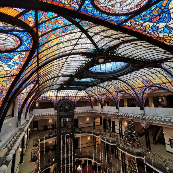 Photo taken at Gran Hotel Ciudad de México by Romana L. on 12/28/2019