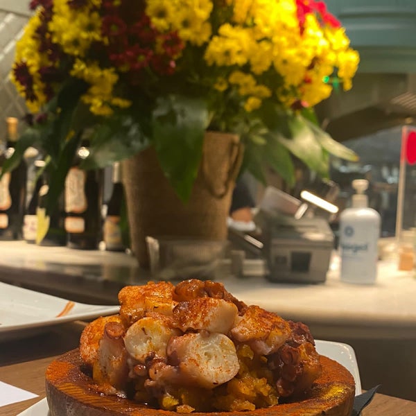 Vinitus Petit Tapas Restaurant in Barcelona