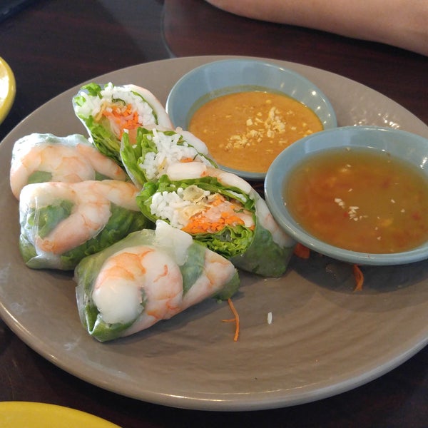 Very large portion of fresh spring rolls. Home made peanut sriracha sauce. Free Wifi with Facebook login!