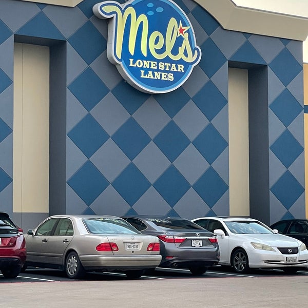 Mel's Lone Star Lanes 29 tips from 1295 visitors