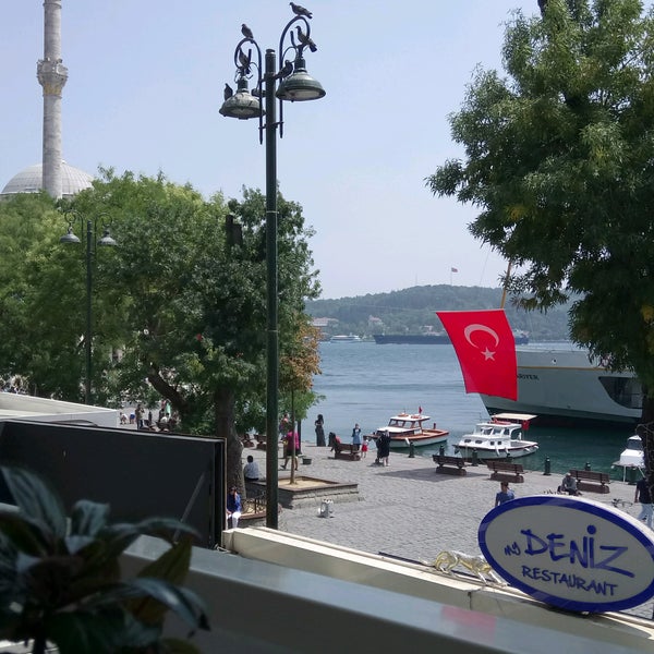 Das Foto wurde bei My Deniz Restaurant von Marry . am 7/29/2016 aufgenommen