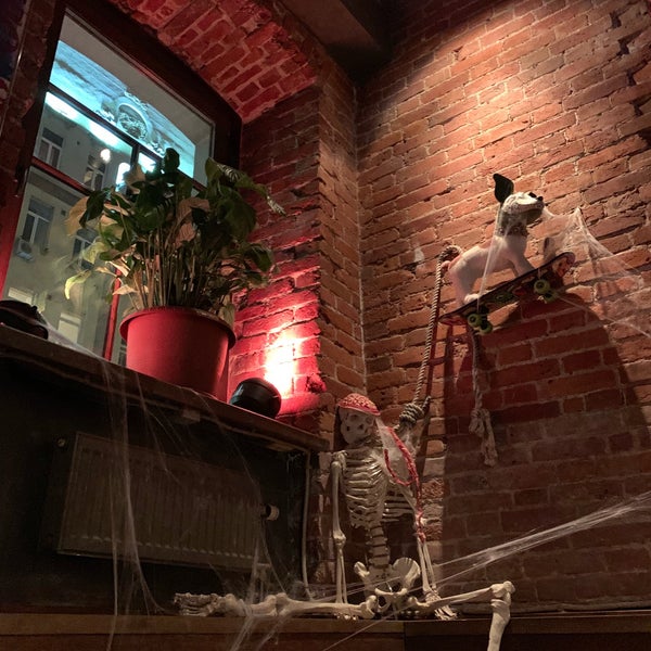 10/31/2018 tarihinde Pavel G.ziyaretçi tarafından Bar BQ Cafe'de çekilen fotoğraf