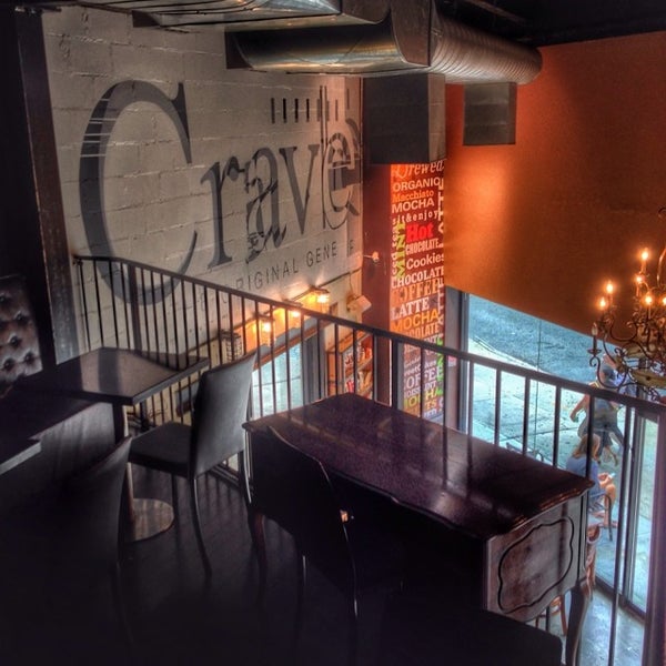 7/24/2014 tarihinde Steve D.ziyaretçi tarafından Crave Espresso Bar'de çekilen fotoğraf