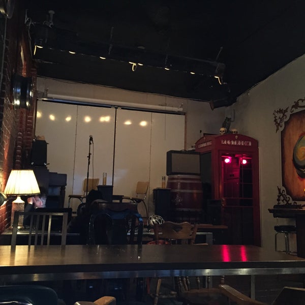 1/2/2015にSteve D.がAnge Noir Cafeで撮った写真