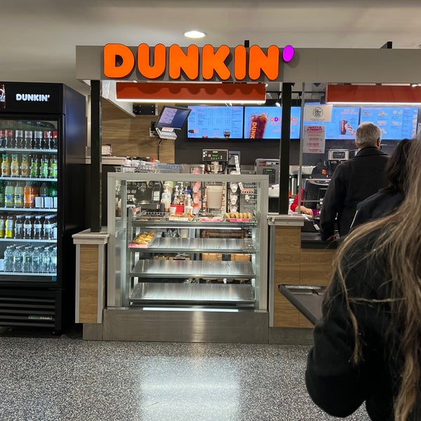 Dunkin' Newark Airport and Port Newark 18 tips from 1976 visitors