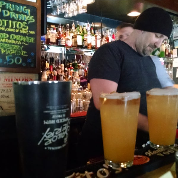 If бар. Бар фото. Иф бар рф 350. Алиеска отель. Суши ресторан севастополь.