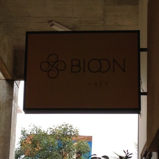 รูปภาพถ่ายที่ Bioon Ecomercado &amp; Café โดย marcelo f. เมื่อ 11/12/2012