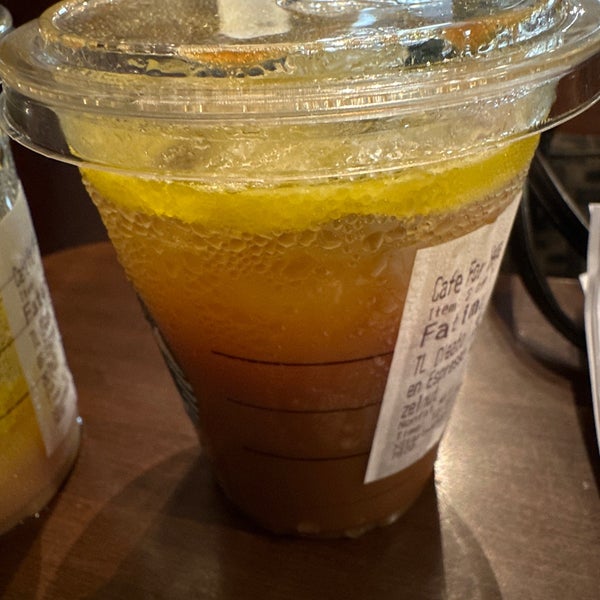Photo taken at Starbucks by فاتيما 💜🦻🏻 on 6/3/2023