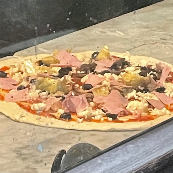 5/7/2023にMario C.がArtigiano Pizza Rústicaで撮った写真