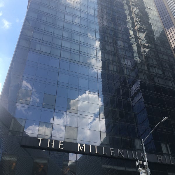 Das Foto wurde bei Millennium Hilton von Keith am 7/21/2019 aufgenommen