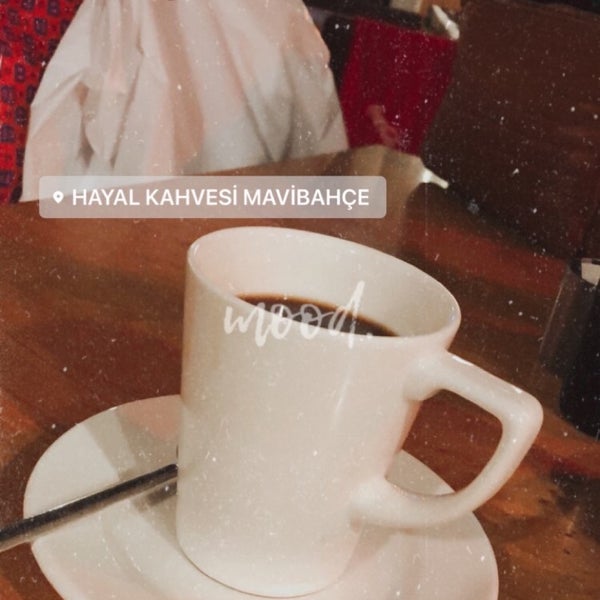 Photo taken at Hayal Kahvesi by 𝓑𝒜𝒦ℐͫℛͤ𝒟ͪℰͫ𝒱ͤ𝒾ͭℛℰ𝓝 on 12/7/2019