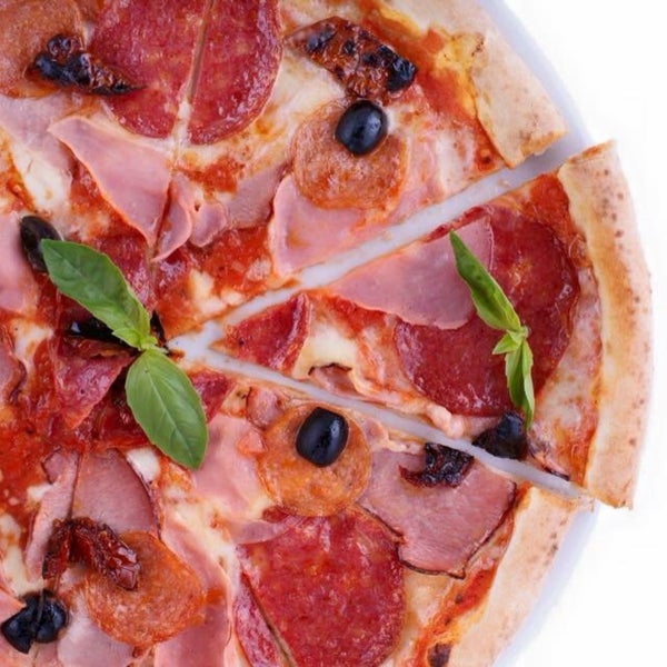 Здесь скоро будет пицца из дровяной печи! http://pizzamento.ru