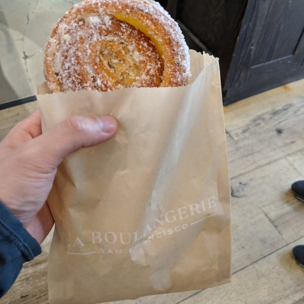 Foto tirada no(a) La Boulangerie de San Francisco por Tom L. em 7/3/2018
