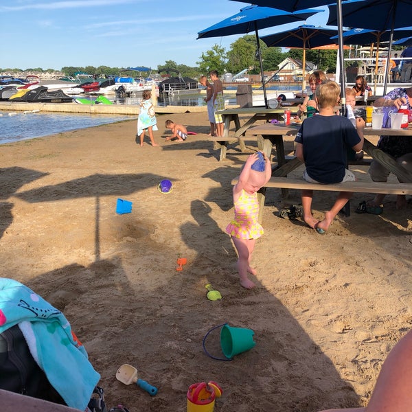 Photos at Lindy's Landing - 30 tips from 1295 visitors