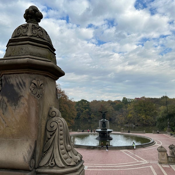 Bethesda Fountain and the lake from the terrace, Central Park, N.Y., U.S.A.