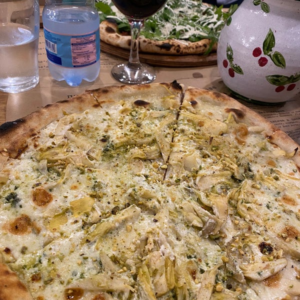 Foto tomada en Franco&#39;s Pizza  por Miroslav V. el 9/28/2021