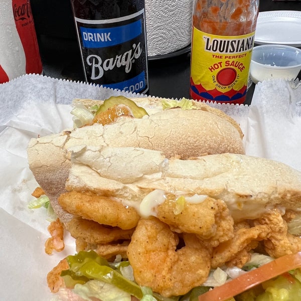 Bear's Po-Boys at Gennaro's - 21 tips