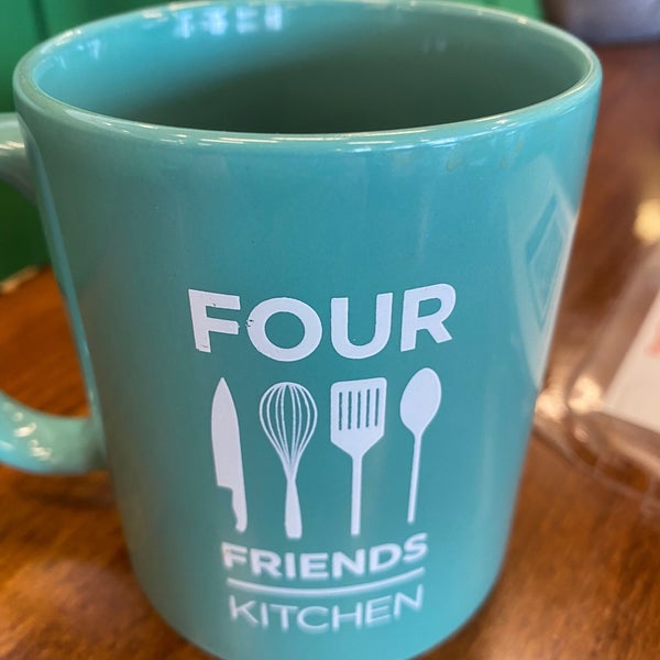 3/16/2021 tarihinde Sugarziyaretçi tarafından Four Friends Kitchen'de çekilen fotoğraf
