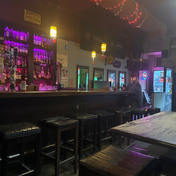 Photo taken at Blarney Stone Pub &amp; Restaurant Seattle by Sugar on 2/11/2024