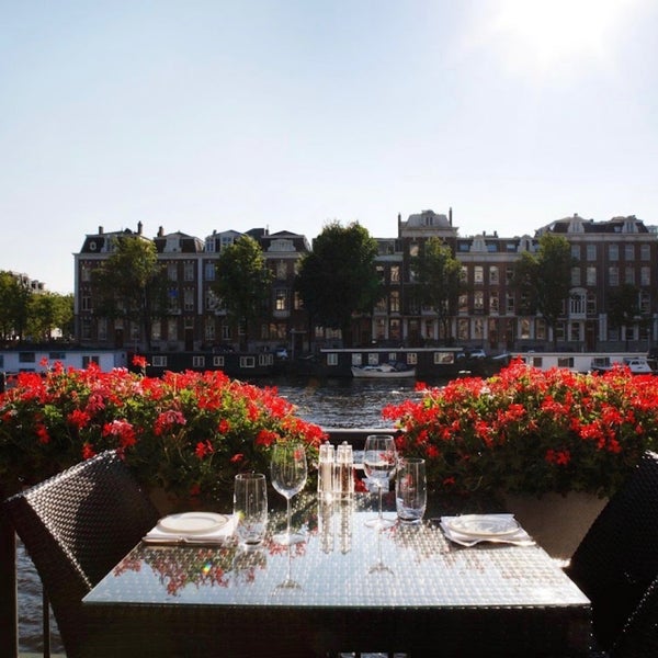 Photo taken at InterContinental Amstel Amsterdam by Nourah.A on 8/23/2022