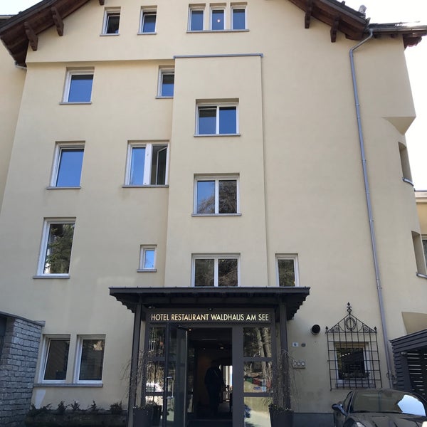 4/22/2018에 Edmund T.님이 Hotel Waldhaus am See에서 찍은 사진