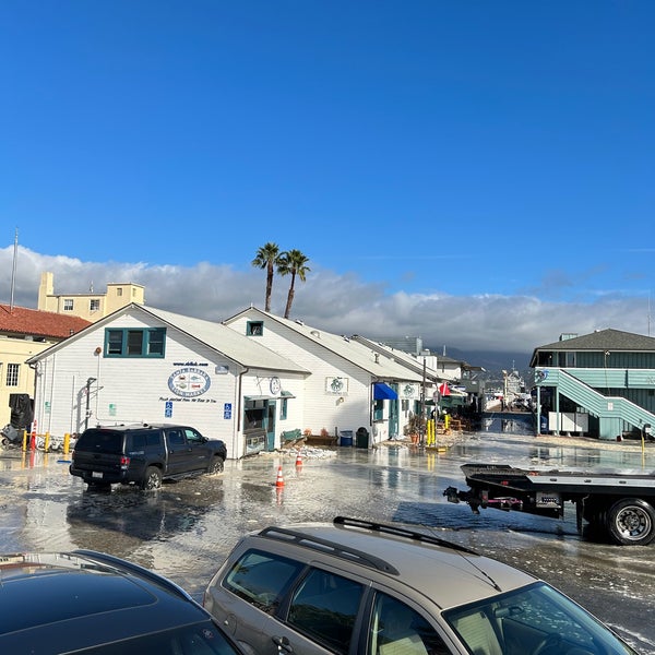 Foto scattata a Santa Barbara Fish Market da Tomoaki M. il 12/28/2023