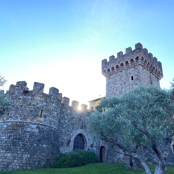 Photo taken at Castello di Amorosa by Tomoaki M. on 11/27/2022