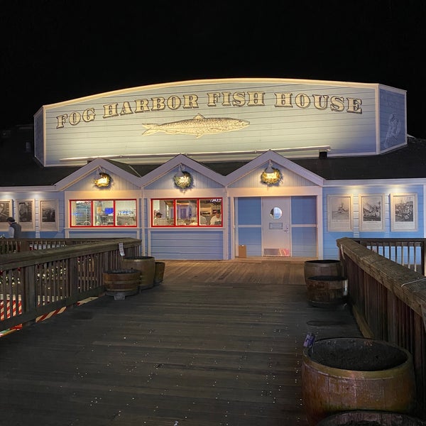Foto diambil di Fog Harbor Fish House oleh Tomoaki M. pada 11/26/2022