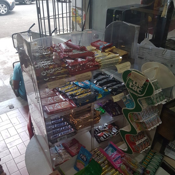Fotos en Loja De Conveniencia - Casa Modelo - Tienda de autoservicio Fotos en Loja De Conveniencia - Casa Modelo - Tienda de autoservicio