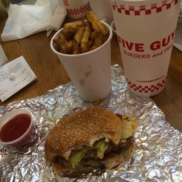 Photo taken at Five Guys by Wolf on 7/25/2016