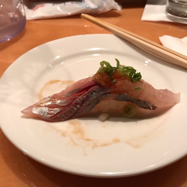 8/19/2017 tarihinde Jonny T.ziyaretçi tarafından Ohshima Japanese Cuisine'de çekilen fotoğraf