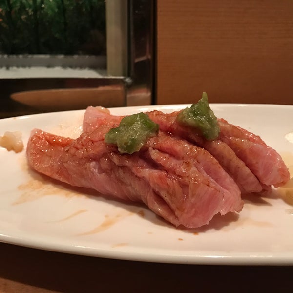 Foto scattata a Ohshima Japanese Cuisine da Jonny T. il 8/19/2017