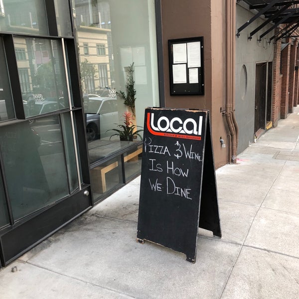 7/31/2018 tarihinde Roger E.ziyaretçi tarafından Local Kitchen &amp; Wine Merchant'de çekilen fotoğraf