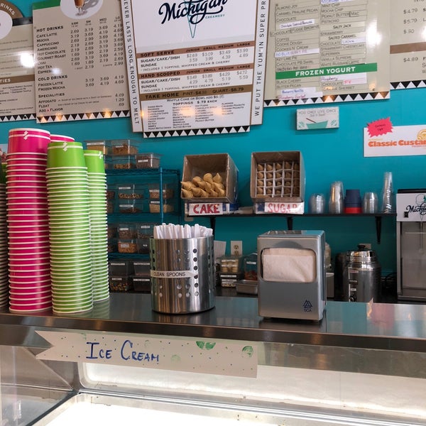 Stucchi's (Artık Kapalı) Ann Arbor'da Dondurma Dükkanı